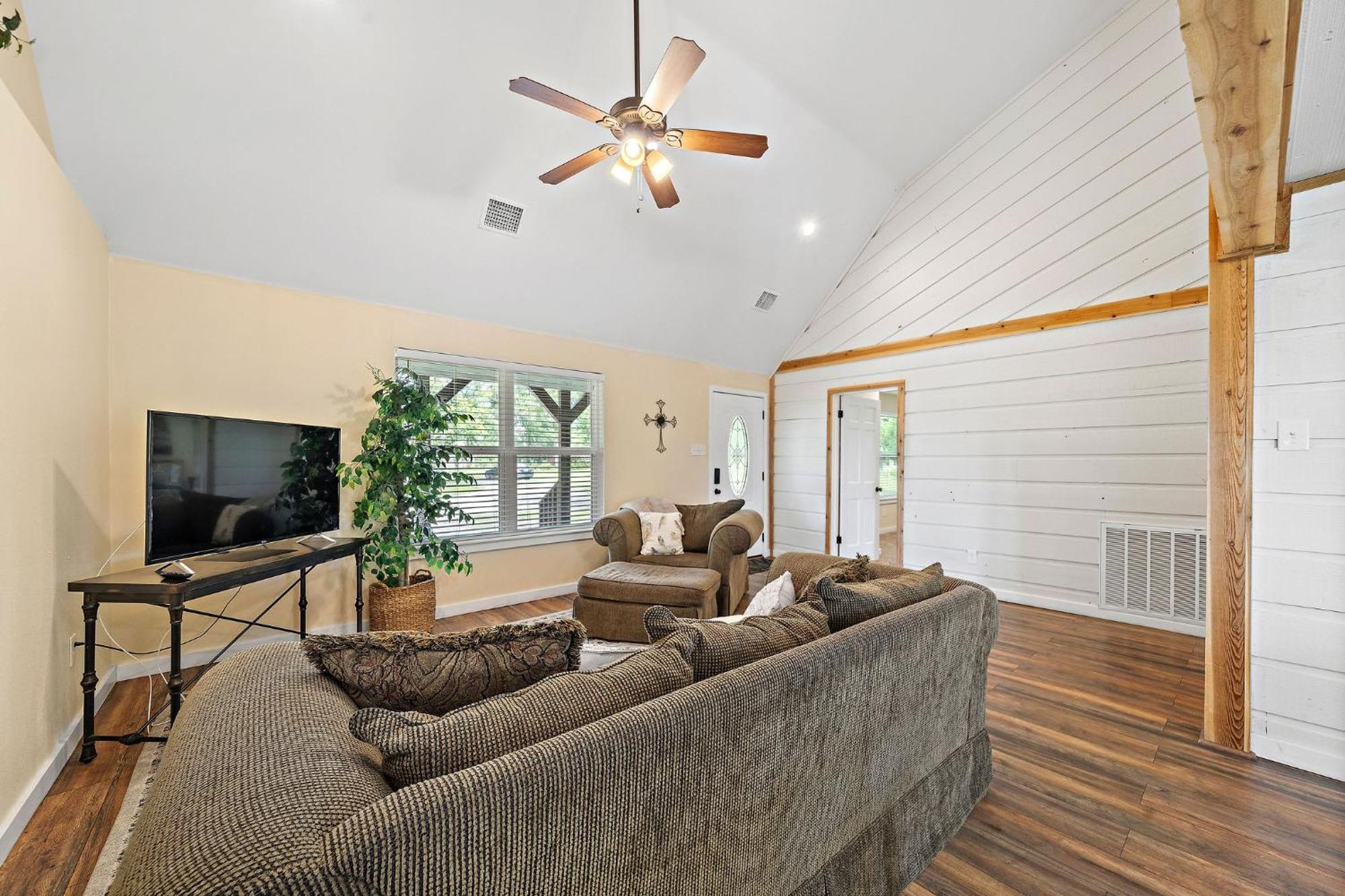 Old And Lost River Home On The River By Super Hosts Instant Book Barbers Hill Wifi Work Space Fishing Hunting Bird Watching Baytown Exterior photo